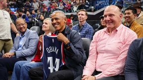 Były prezydent USA na meczu NBA. Komu kibicuje?