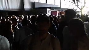 "Szalone sceny". Nagrali, co się działo pod stadionem