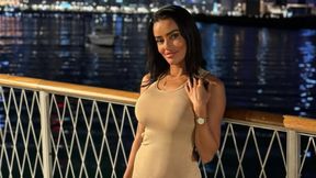 Polka bawi się w Dubaju. W Ukrainie piszą, kto jej towarzyszy