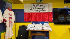 Pokazali zdjęcie z szatni Polaków. Spójrz, co napisali na fladze