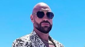 Ma potężny majątek. Zakończył karierę, a i tak zarabia fortunę