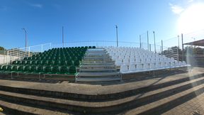 Trwa montaż trybun na stadionie Warty Poznań (foto)