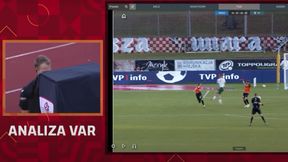 Kuriozalne sceny w Polsce. Wezwał go VAR i... konsternacja
