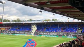 Piszą o tym Rosjanie. Oto jaki Niemcy wywiesili baner na trybunach