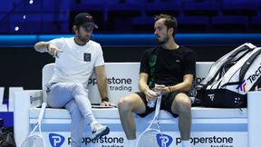 Rosjanin rozstał się z trenerem. Poprowadzi go dawny mistrz