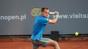 Polak przegrał seta. Potem pokazał moc