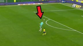 Kuriozalny gol w Gdańsku. Tylko spójrz, co zrobił bramkarz [WIDEO]