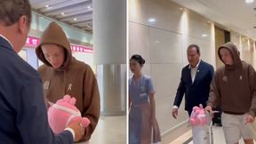 Tak Chińczycy przywitali na lotnisku Świątek