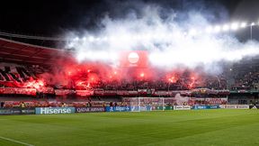 Media: "rozkładana jest czarna płachta". Reanimacja na meczu Polaków