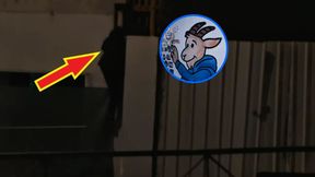 Zakradł się na stadion rywala Lecha. Oto, co po sobie zostawił