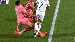 Pech Bednarka. Po tej akcji musiał opuścić boisko [WIDEO]