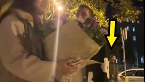 Mieli randkę w Barcelonie. Zwróć uwagę, kto przeszedł obok