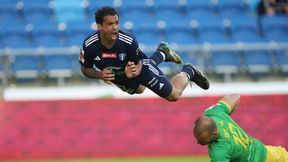 "Komedianckie zachowanie". Piłkarz zrównany z ziemią