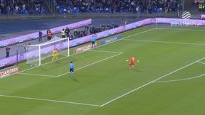 Zawstydził Lewandowskiego. Bramkarz pokazał, jak strzelać karne