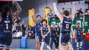 Seria 11-0 wstrząsnęła Stalą. Dziki wciąż świetne