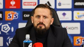 "Alkohol, pobicia". Jako dziecko przeszedł przez piekło. Piłka dała mu drugie życie