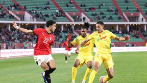 Sceny na meczu. Musieli zakryć kolegę na ławce