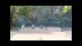 Ryk motocykli żużlowych podczas pikniku w Świętochłowicach