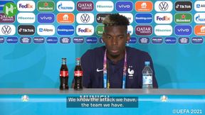 Paul Pogba "posprzątał" stół na konferencji prasowej