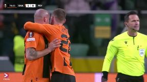 Kuriozalny gol Szachtara na stadionie Legii. Rakicki strzelił bramkę... pośladkami