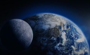 Planete+ Poza ciemną stronę Księżyca