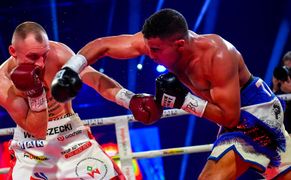 TVP Sport HD Boks: KnockOut Boxing Night 40 we Wrocławiu - waga superśrednia: Rafał Wołczecki - Maks Hardzeika