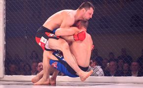 Super Polsat Sporty walki: Babilon MMA 53 w Międzyzdrojach - walka: Szymon Kołecki - Marcin Łazarz