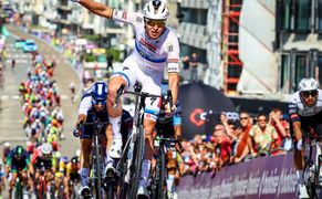 Eurosport 1 Kolarstwo: Tour de France - 17. etap: Bollene - Valence