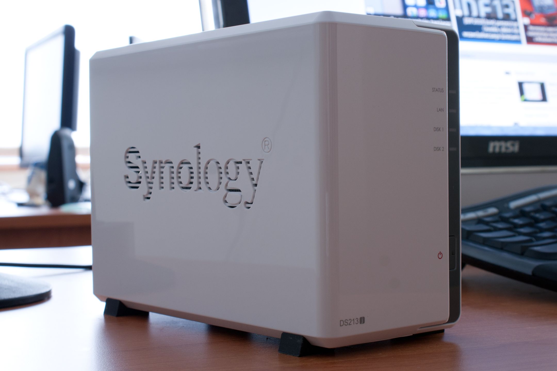 NAS Synology DS213j + 2x2To HDD, Usage Perso Sauvegarde, Très Bon état