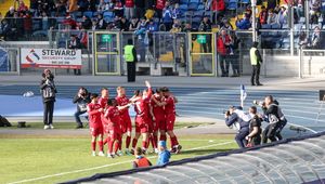 Betclic 1. Liga. Arka Gdynia - Wisła Kraków. Transmisja TV, stream. Gdzie oglądać?