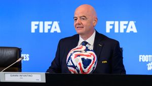 FIFA blisko podjęcia decyzji. Miliard dolarów dla klubów