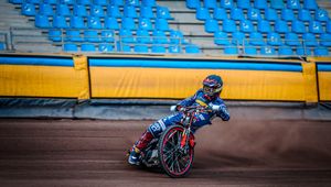 Żużel. Zły Lebiediew i męczący się Kvech. "Michelsen był w moim zasięgu"