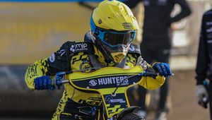 Żużel. Świetny początek sezonu w wykonaniu juniorów Hunters PSŻ-u. H. Skrzydlewska Orzeł ma duże problemy