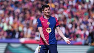 Barcelona drży o Lewandowskiego. Oto jakie mecze może ominąć Polak