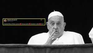 Napisał po włosku. Boniek pożegnał papieża Franciszka