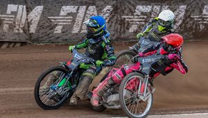 Żużel. Młody talent ze wsparciem mistrza świata. "Na tym etapie kariery jest na poziomie Warda"