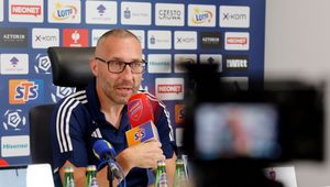 Papszun bije na alarm. "Mamy gotowych 12-13 zawodników z pola"