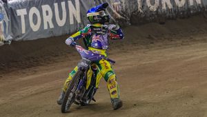 Żużel. Komplet Jacka Holdera w memoriale Ashleya Jonesa. Kontuzja Chrisa Holdera?