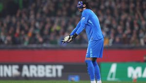 Kamil Grabara robił co mógł. Swojego zespołu jednak nie uratował