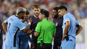 Gospodarze mundialu pokazali moc. Amerykanie rozbili Urugwaj