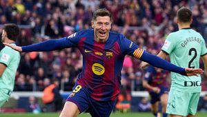 Przedwczesny prezent. "Lewy" nie mógł trafić lepiej