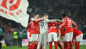 Rywal Lecha ma duże kłopoty. "Szansa na złapanie pewności siebie"