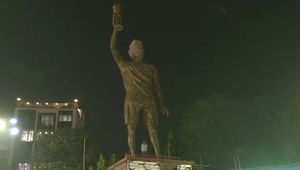 Wybudowali ponad 21-metrowy pomnik. Poznajesz?