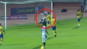 #dziejesiewsporcie: Był centymetry od pustej bramki. Nie uwierzysz, co zrobił