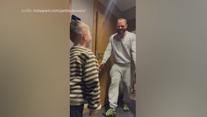 #dziejesiewsporcie: Błachowicz wrócił do domu. Reakcja jego syna łapie za serce