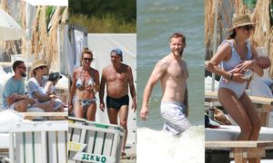 Anna Czartoryska na plaży miesiąc po porodzie w towarzystwie Niemczyckich i Englertów