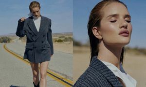 Wystylizowana Rosie Huntington-Whiteley wałęsa się po pustkowiu