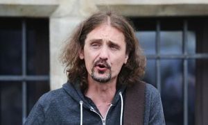 Stan zdrowia Gienka Loski się poprawia: "Reaguje na bodźce"