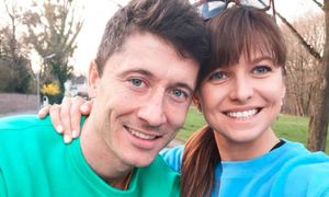 Anna Lewandowska podziwia Roberta: "Potrafi WEJŚĆ NA HULAJNOGĘ ze swoimi kolegami"
