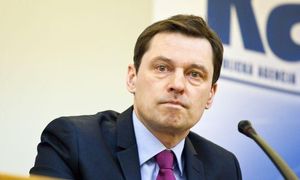 Ziemiec tłumaczy się z pracy w TVP: "Jestem za stary, żeby zmienić swoje życie. Ciągnę swój wózek jak umiem"